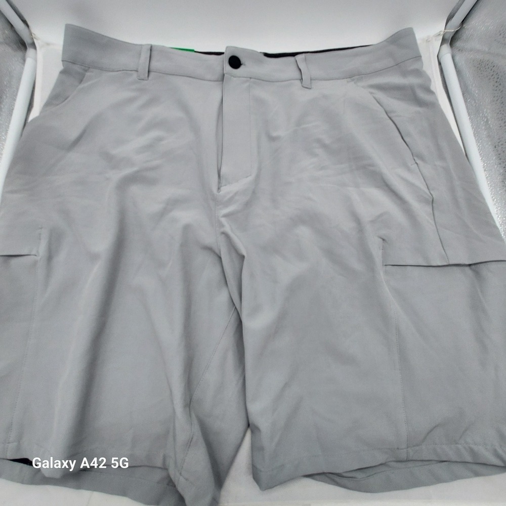32 Degrees Cool Mens Gray Performance Stretch Cargo Golf Shorts Size 38 1665584